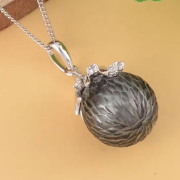 Tahitian Cultured Carved Pearl 9-10mm and Moissanite Pendant Necklace 9-10mm - Picture 3 of 4